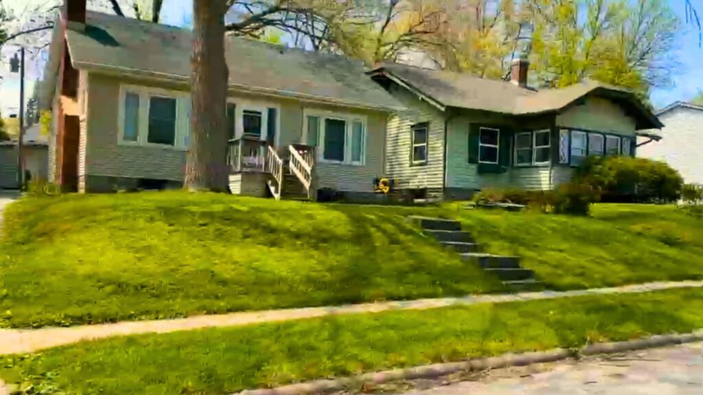 House in University heights, Iowa